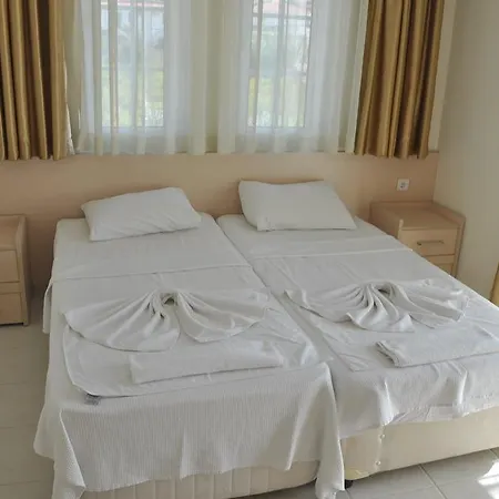 Gold 6 Mustakil Ozel Havuzlu Villa Oludeniz
